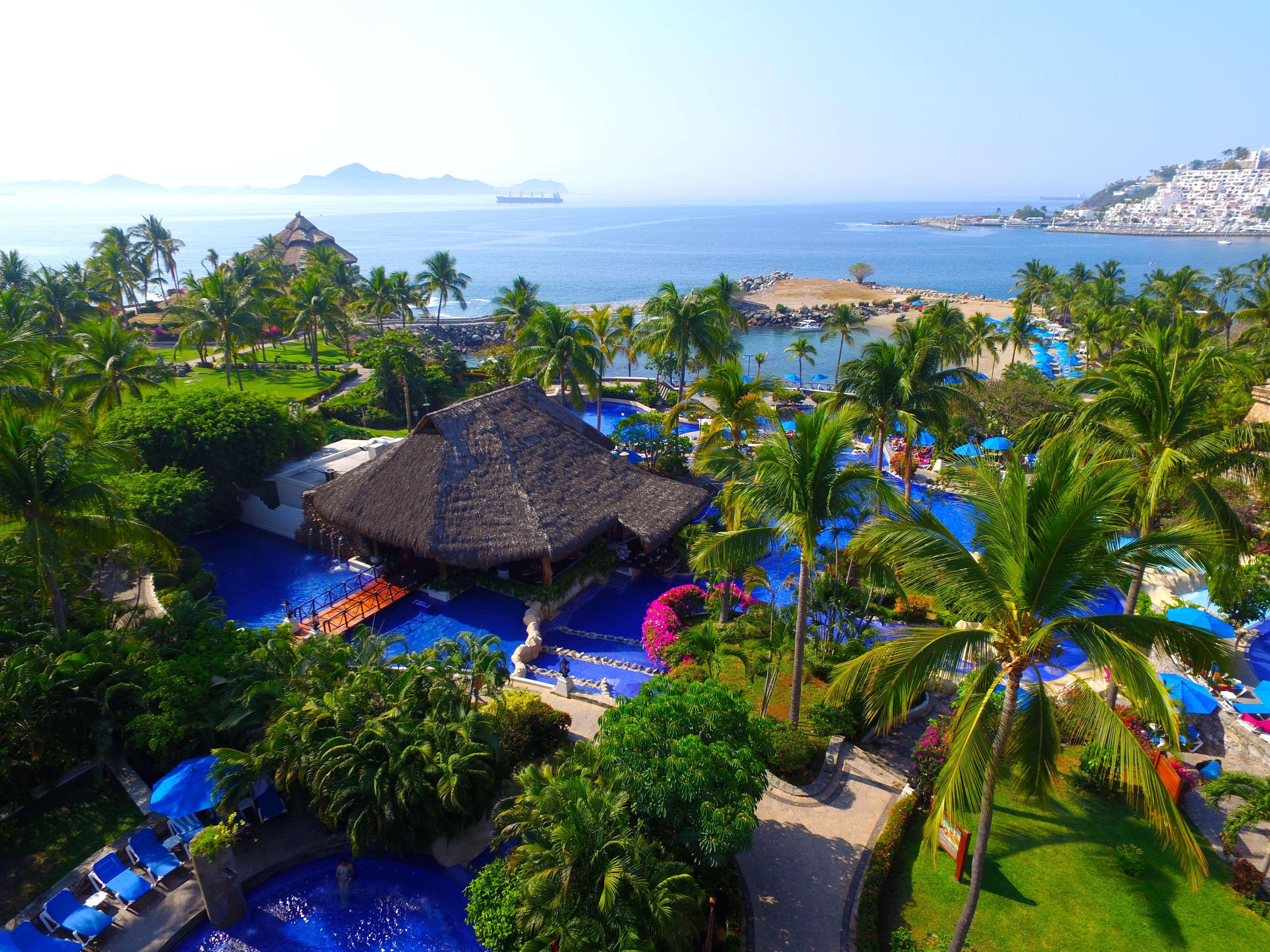 曼萨尼约 巴尔赛罗卡米纳全包度假村酒店 外观 照片 Aerial view of the resort