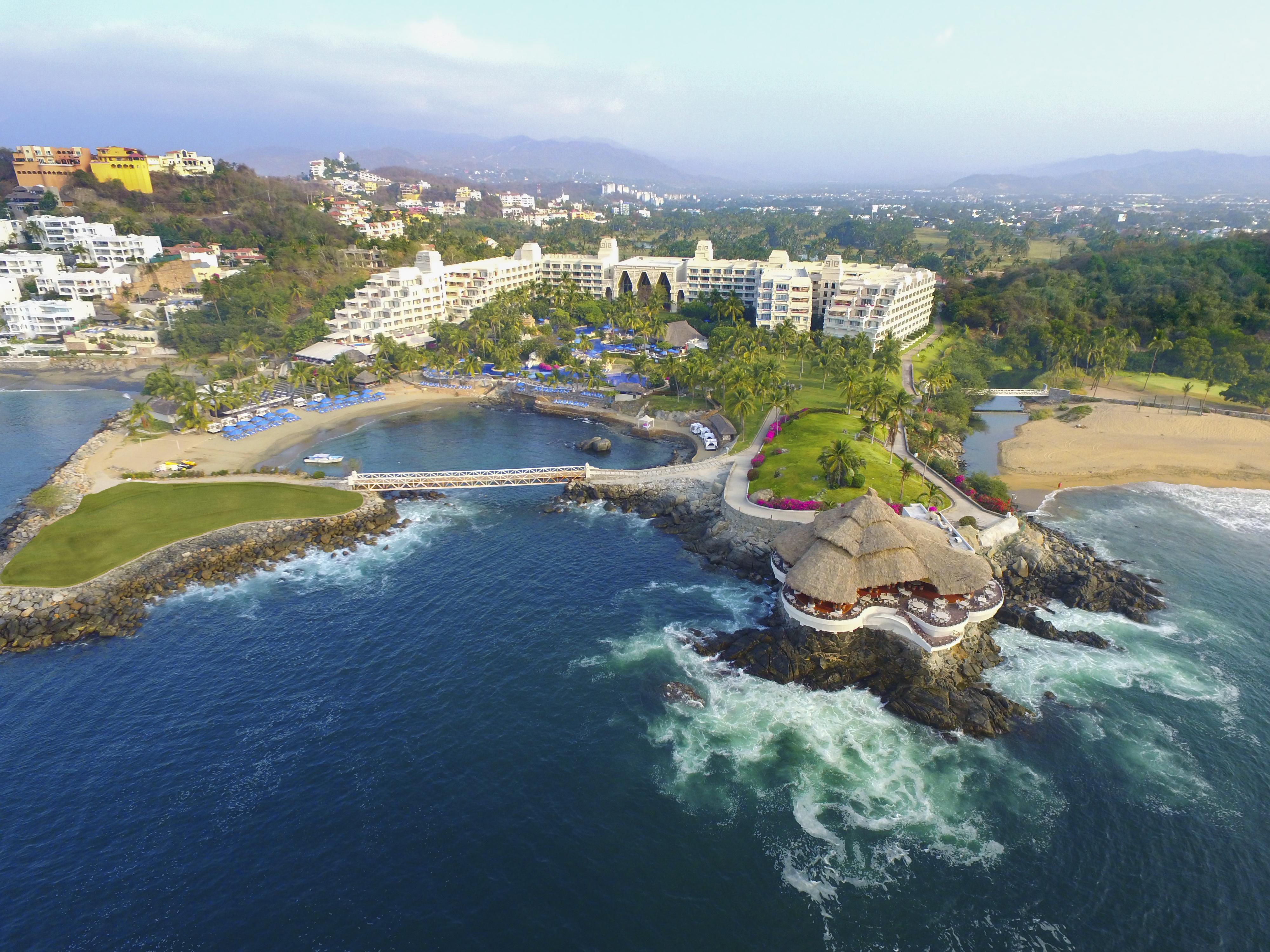 曼萨尼约 巴尔赛罗卡米纳全包度假村酒店 外观 照片 Aerial view of Puerto Vallarta